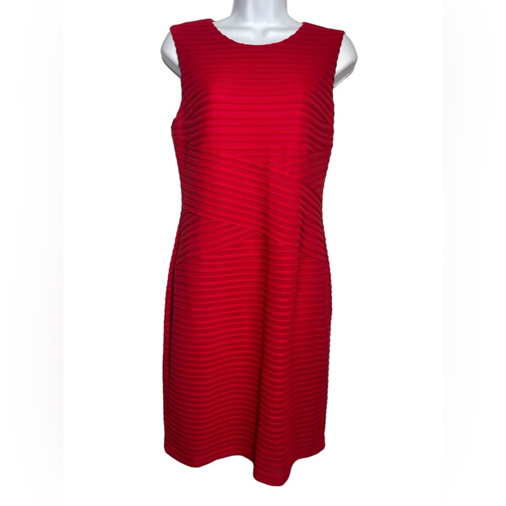 Calvin Klein dress size 8‎ classic red sleeveless sheath dress ❤️❤️PERFECT